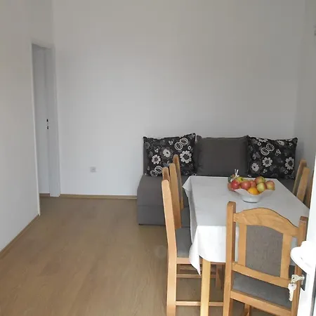 Ante Apartament *